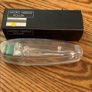 Like new professional grade micro needle roller
